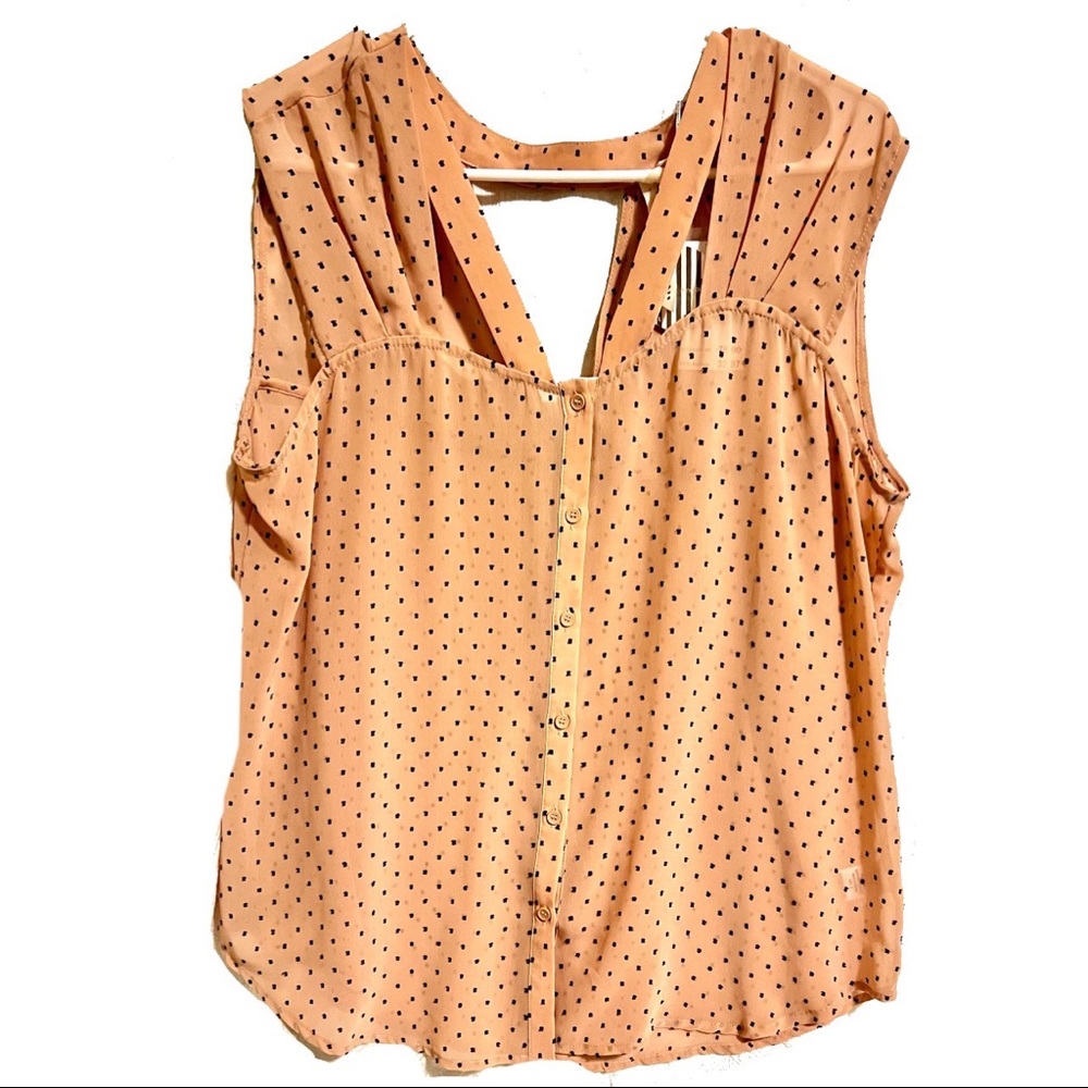 Sleeveless Blouse